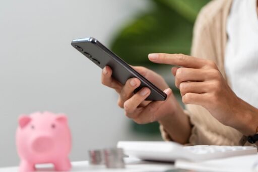 free budgeting apps for beginners 2026 to manage money and track expenses